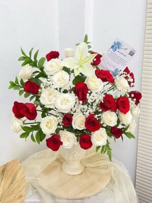 Roses & Lily table flowers -Palembang