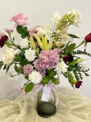 Happy Mixed Flowers Vase – Palembang